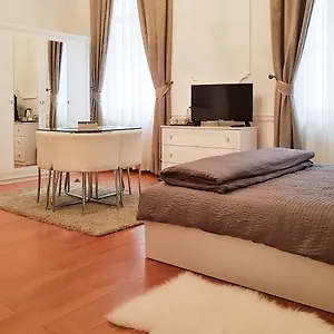 Apartman ékszerdoboz A Budai Vár Alatt, Budapest